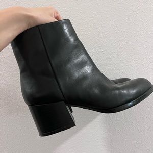 Sam Edelman Black Heeled Boots | Size 6